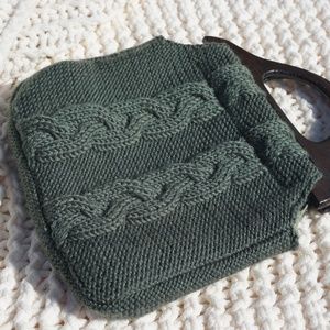 Cable Knit Purse Green